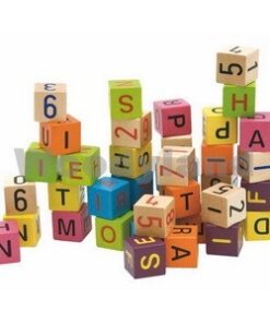 Drvene kocke sa brojevima i slovima